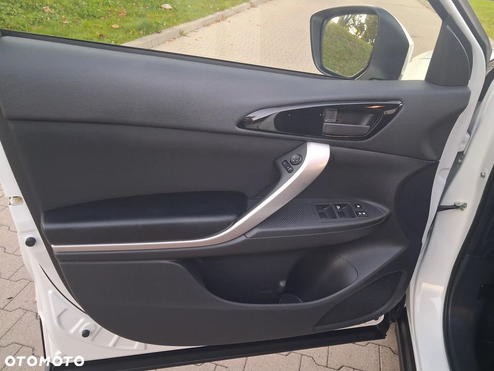 Mitsubishi Eclipse Cross 1.5 T-MIVEC (ClearTec) 2WD Basis - 29
