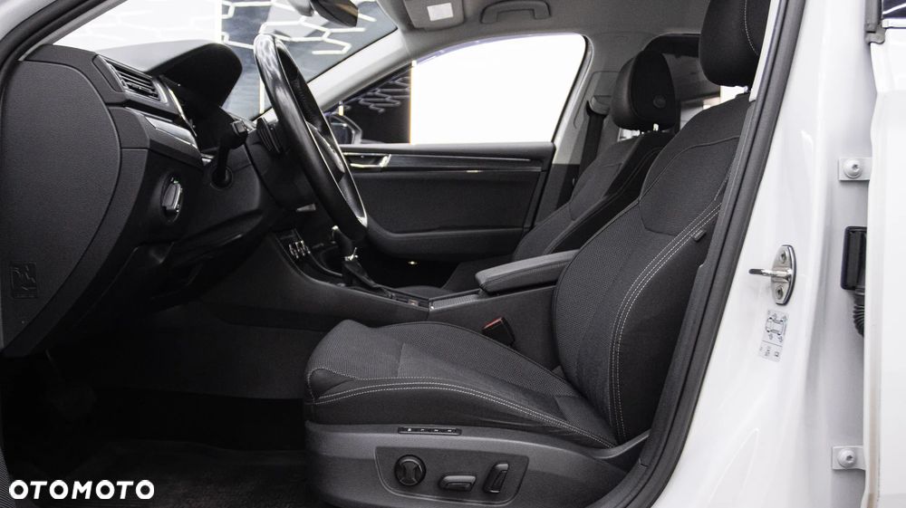 Skoda Superb 2.0 TDI SCR 4x4 Style DSG - 17