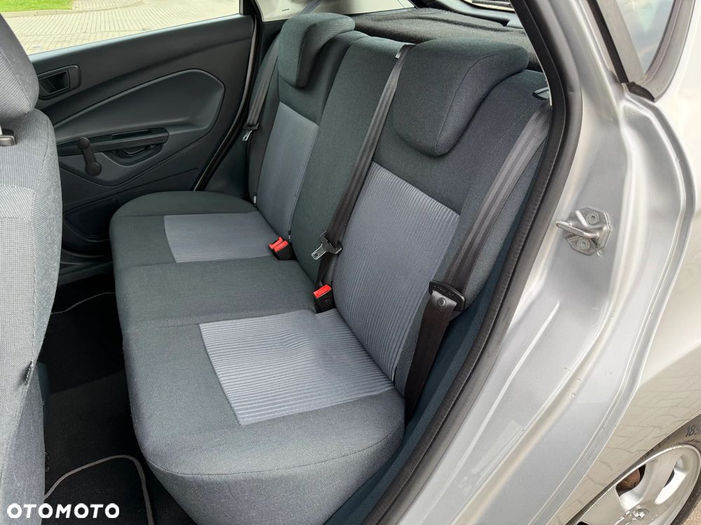 Ford Fiesta 1.25 Ambiente - 12