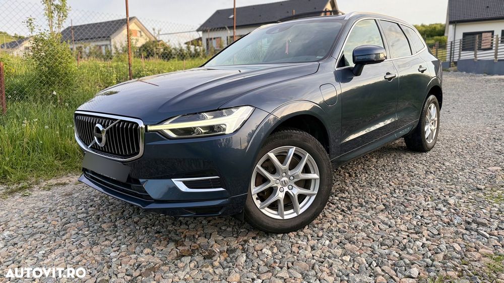 Volvo XC 60 T8 Twin Engine AWD Geartronic Momentum - 2