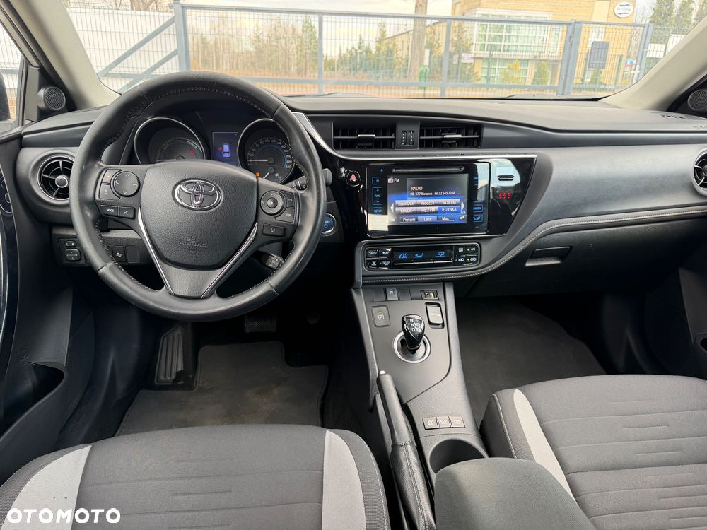 Toyota Auris Hybrid 135 Premium - 13