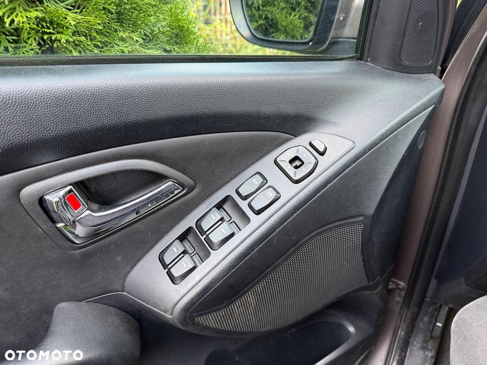 Hyundai ix35 2.0 CRDi 4WD Automatik Premium - 19