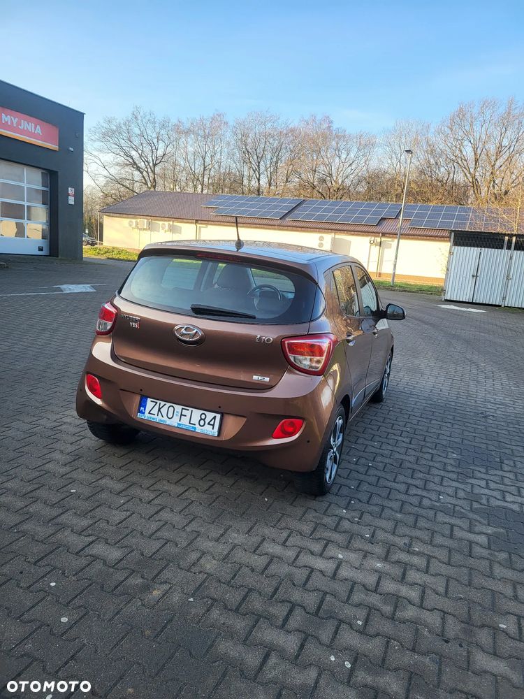 Hyundai i10 1.2 YES!+ - 15