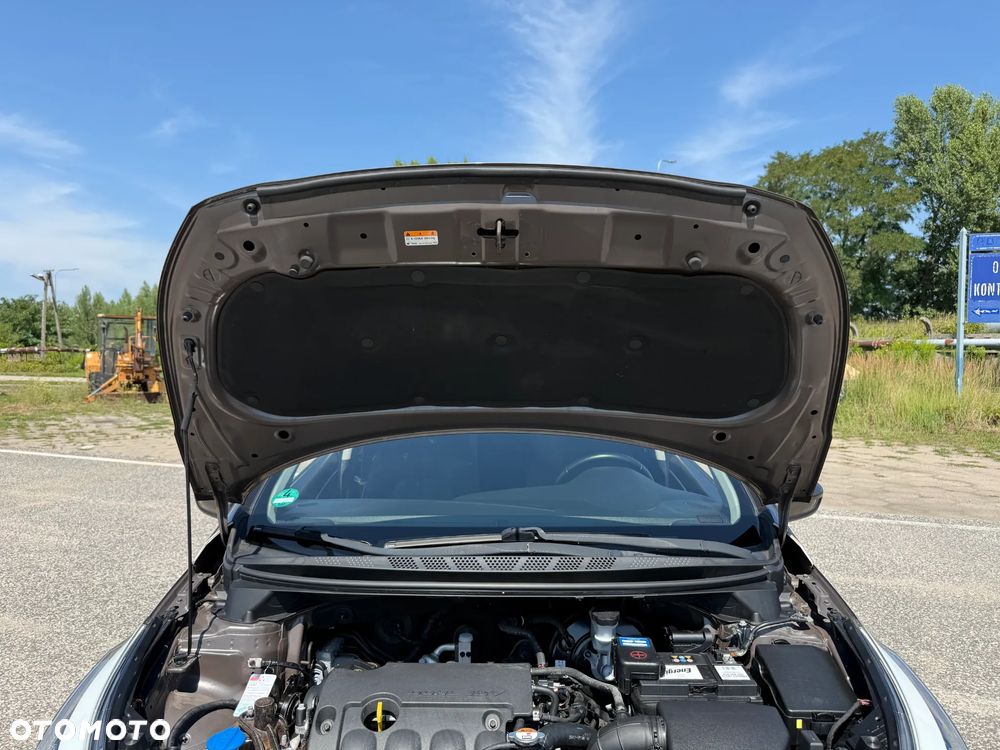 Kia Ceed 1.4 CVVT Dream Team Edition - 28