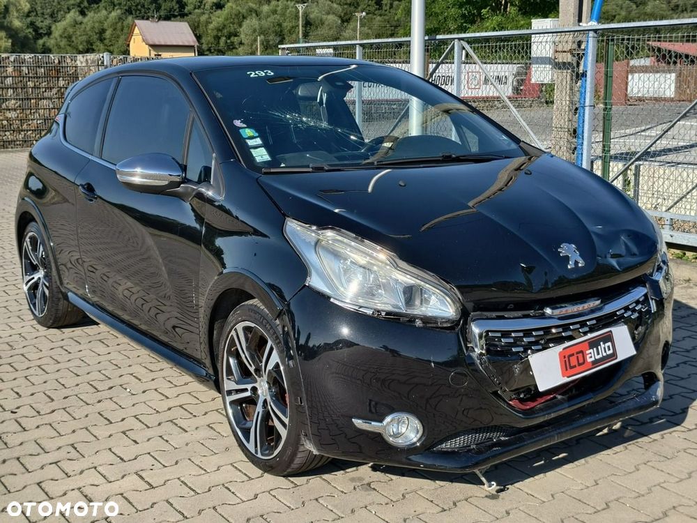 Peugeot 208 - 1