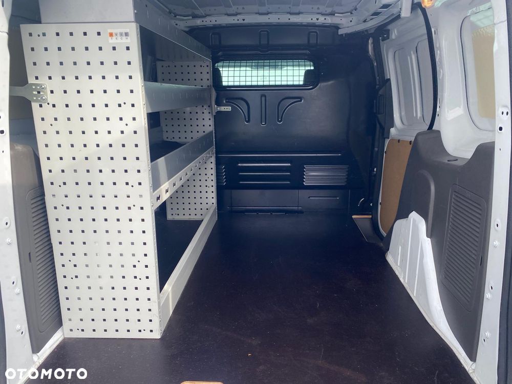 Ford Transit Connect - 8