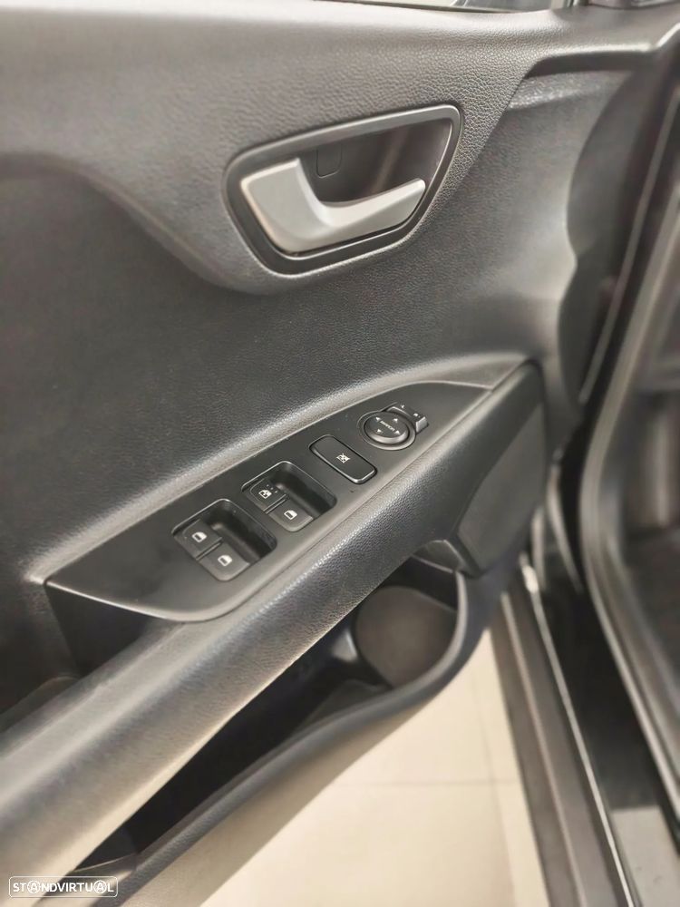 Kia Stonic 1.2 Dynamic — fotografia 5