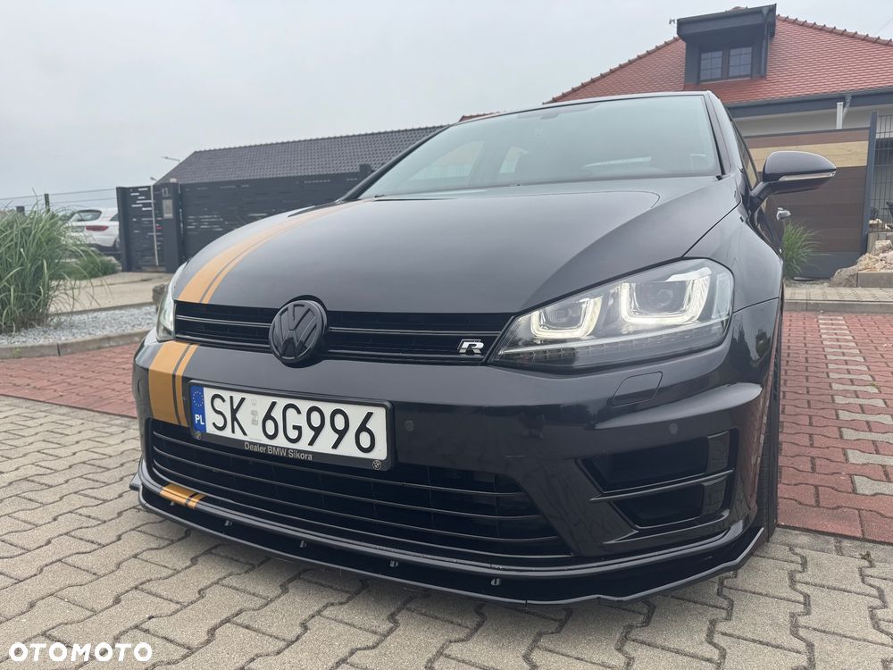 Volkswagen Golf - 1