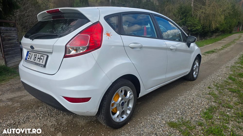 Ford Fiesta 1.5 TDCi DPF Titanium - 4