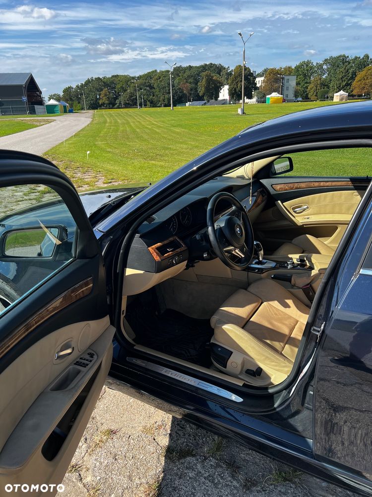 BMW Seria 5 520d Edition Exclusive - 9