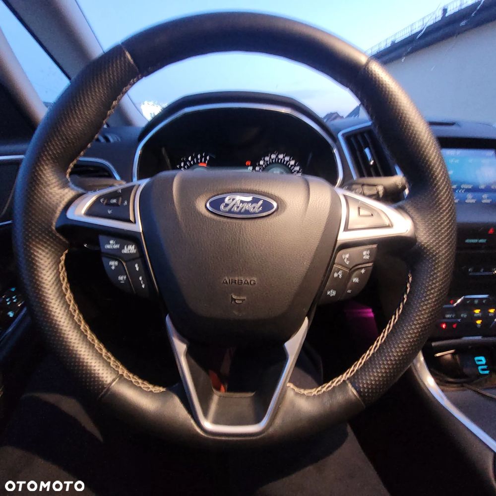 Ford S-Max 2.0 EcoBlue Titanium - 22