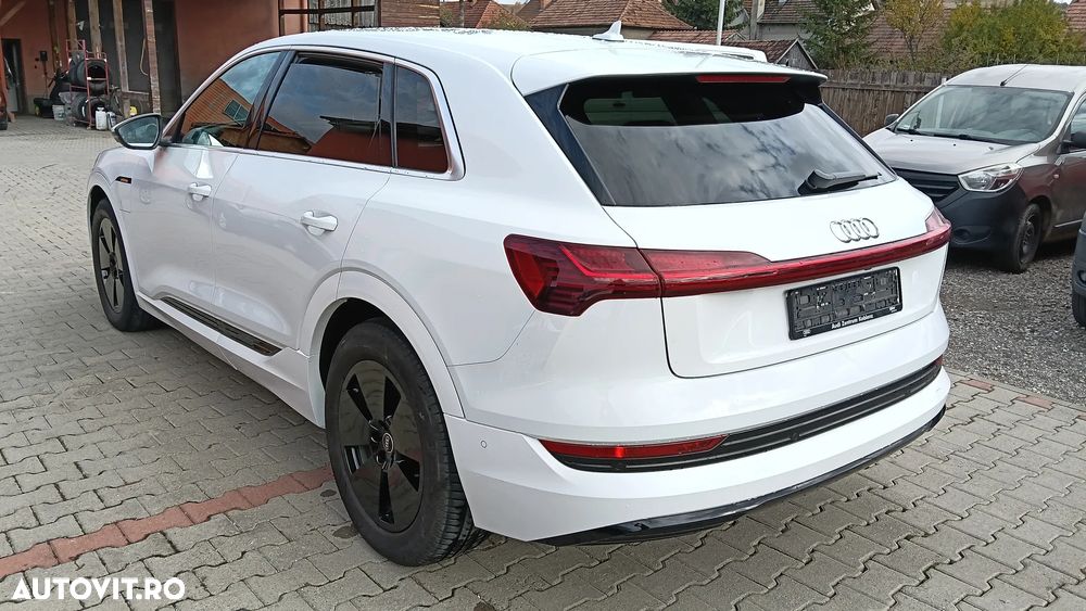 Audi E-Tron 2021 photo 3