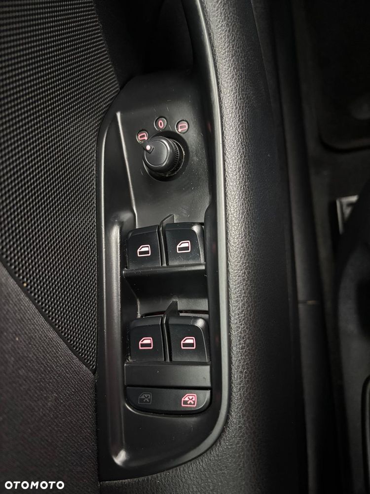 Audi A3 Sportback 1.6 TDI (clean diesel) S line Sportpaket - 34