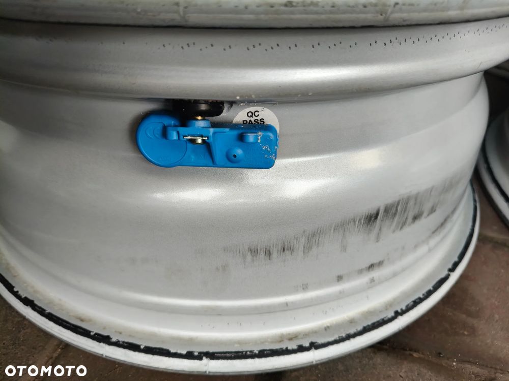ALUFELGI DEZENT - 6.5Jx16 ET38 5x105 - Astra J K Mokka Czujniki - 6