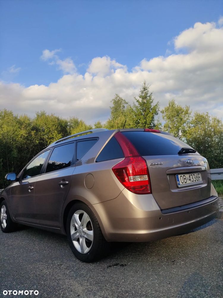 Kia Ceed 1.6 Crdi Optimum + - 19