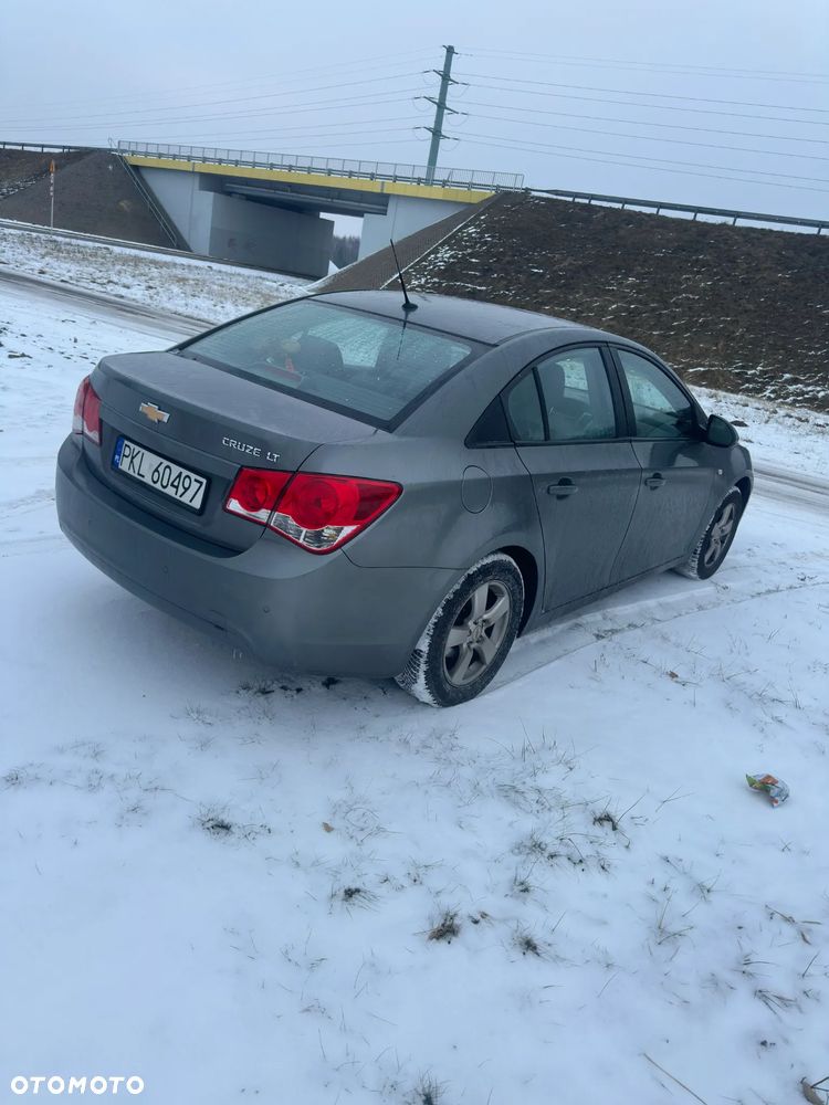 Chevrolet Cruze - 3