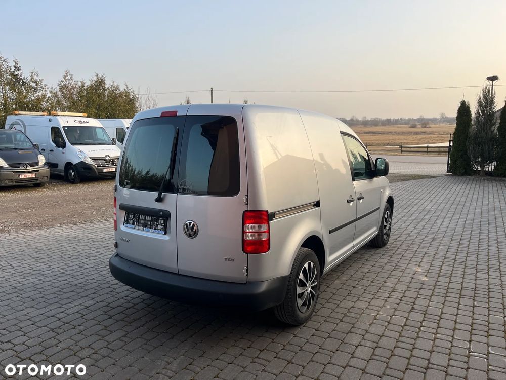 Volkswagen Caddy - 4