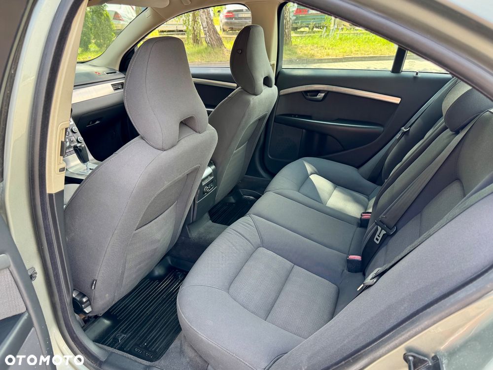 Volvo S80 2.5T Momentum - 9