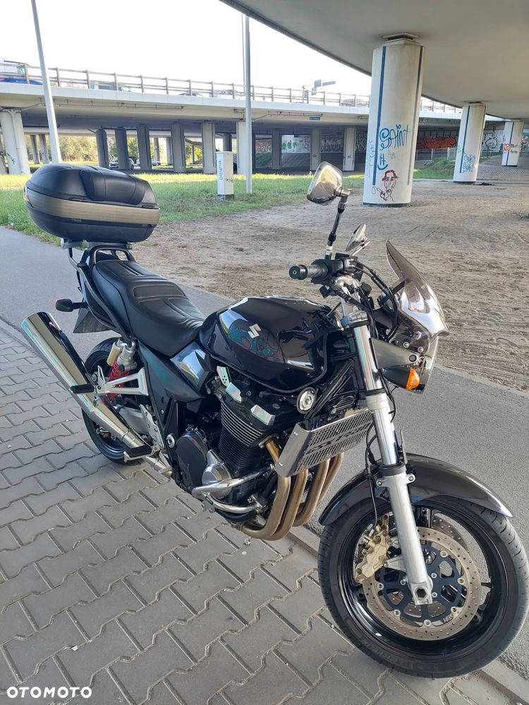 Suzuki GSX - 11