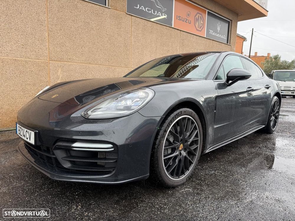 Porsche Panamera 4 S - 10