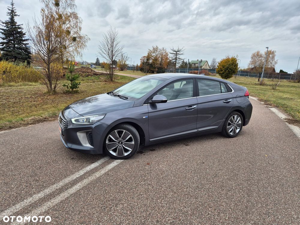 Hyundai IONIQ hybrid Premium - 10
