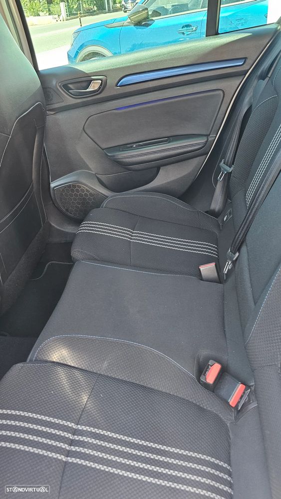Renault Mégane 1.5 Blue dCi GT Line J18 - 40