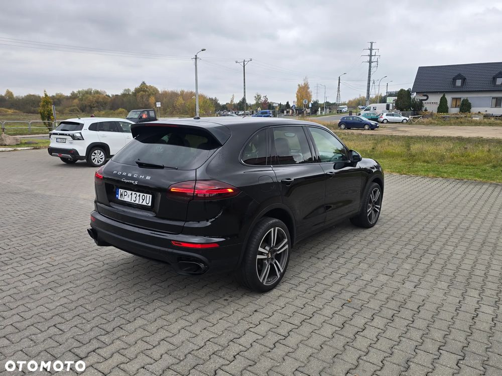 Porsche Cayenne - 6