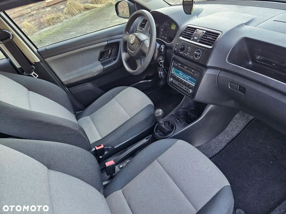 Skoda Fabia 1.2 HTP Classic - 10