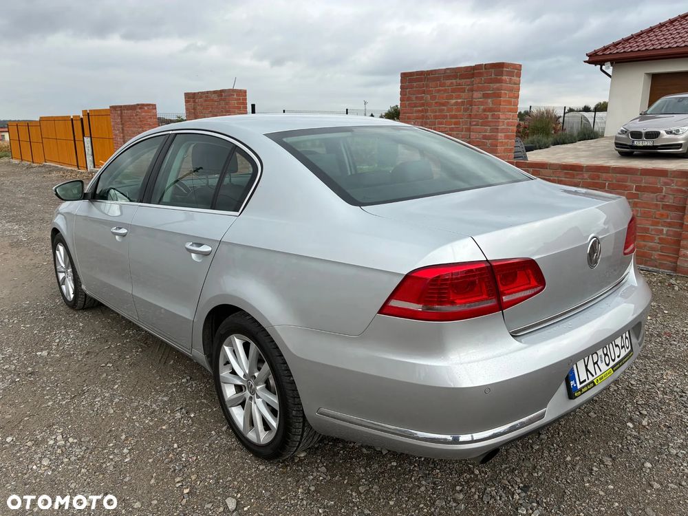 Volkswagen Passat 3.6 V6 4Motion DSG Exclusive - 6