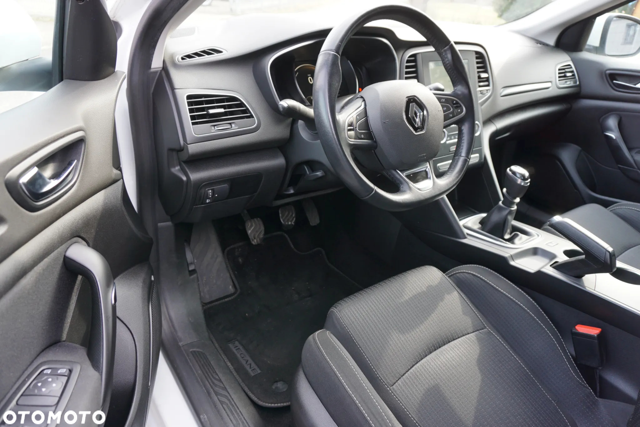 Renault Megane Grandtour ENERGY TCe 100 INTENS - 7