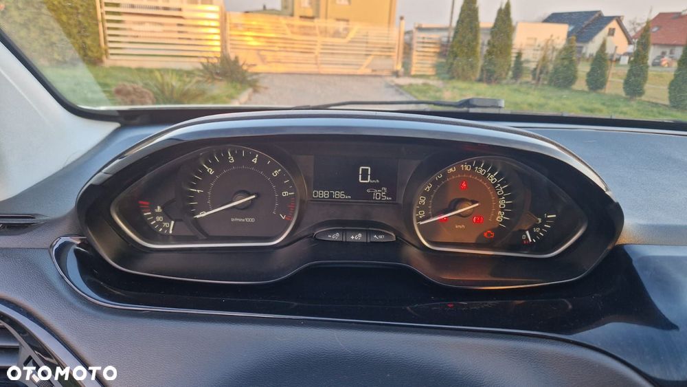 Peugeot 208 PureTech 68 Like - 8
