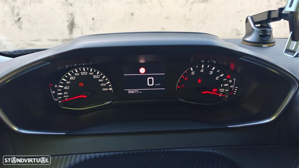 Peugeot 2008 1.2 PureTech Allure - 17
