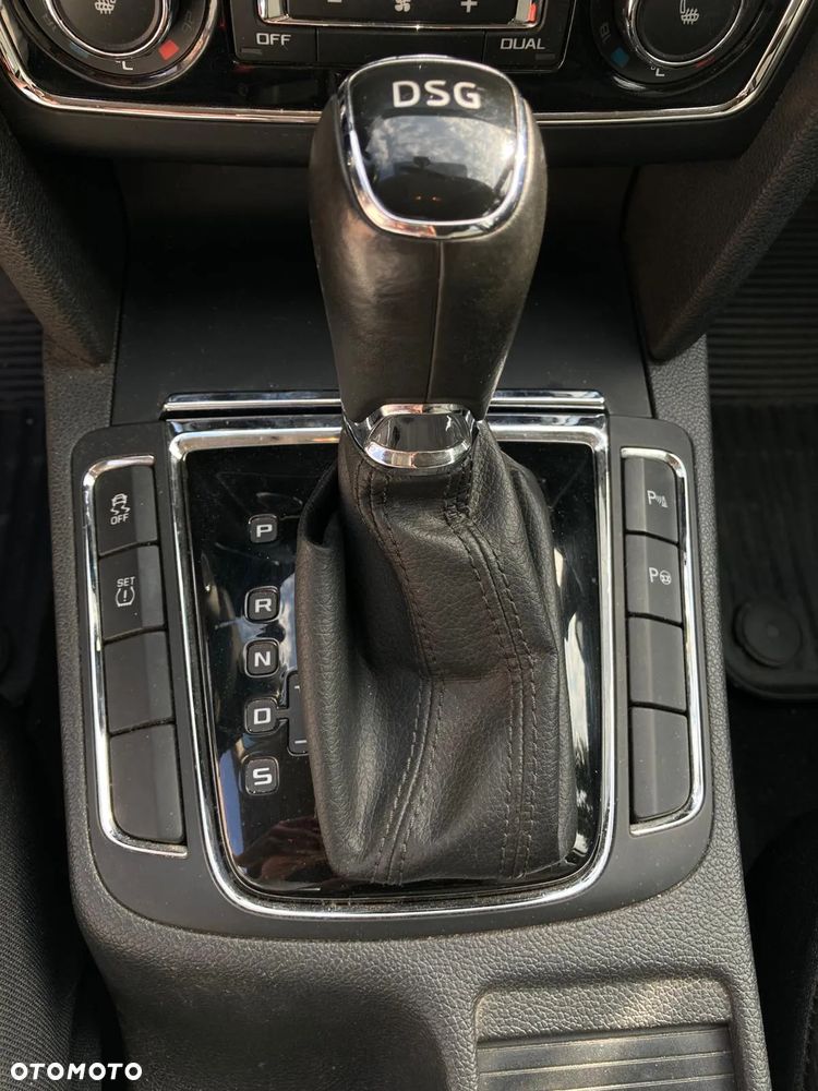 Skoda Superb 2.0 TSI Elegance DSG - 14