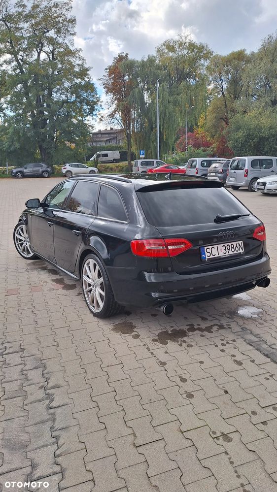 Audi A4 Avant - 13