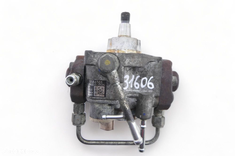 Pompa Wtryskowa OPEL ASTRA H J ZAFIRA B 1.7 CDTI 55586501 - 2
