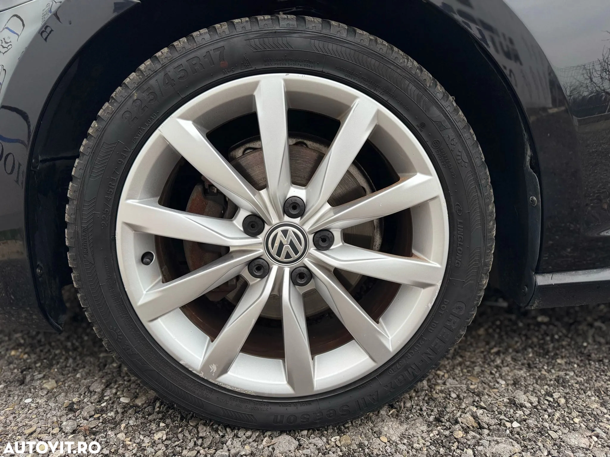 Volkswagen Golf 1.6 TDI DPF DSG BlueMotion Technology Highline - 26