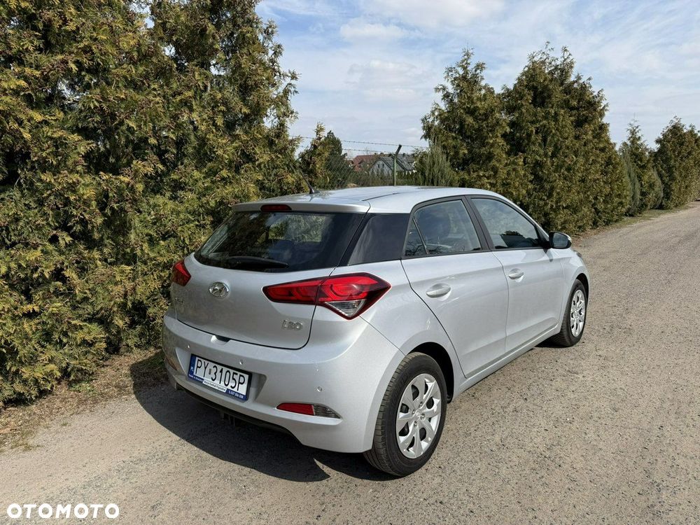 Hyundai i20 1.1 CRDi - 13