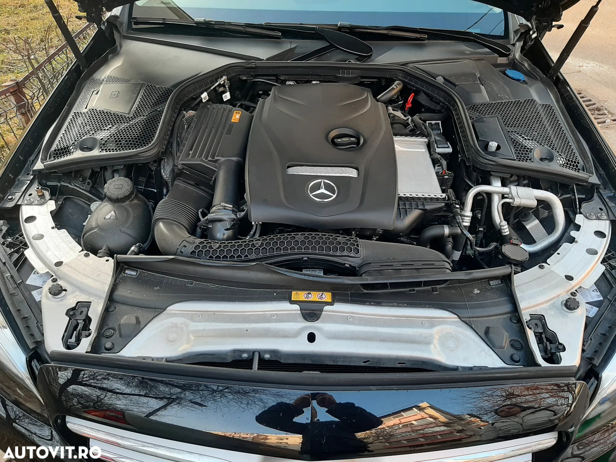Mercedes-Benz C 180 9G-TRONIC Avantgarde - 4