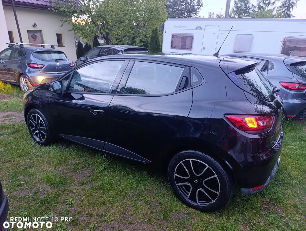 Renault Clio 1.2 16V 75 LIMITED - 12