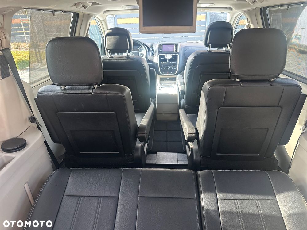 Lancia Voyager 2.8 Multijet 16v Platinum - 23