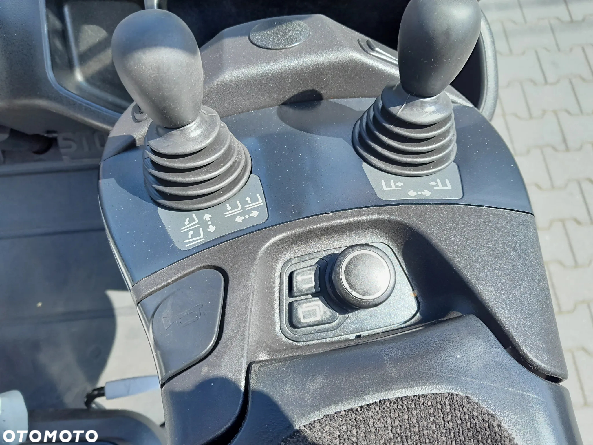 Linde H16T-01 - 12