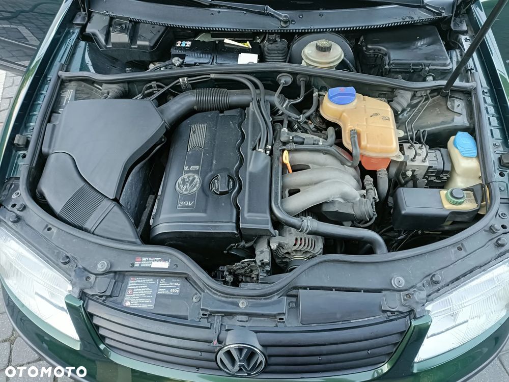 Volkswagen Passat 1.8 Comfortline - 21