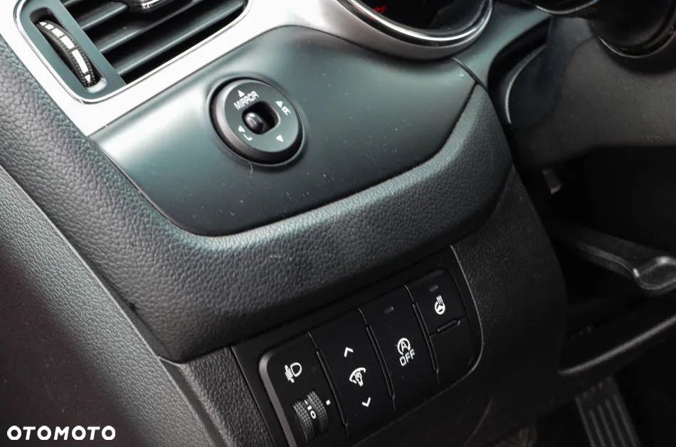 Kia Ceed 1.6 CRDi 128 Fifa World Cup Edition - 23