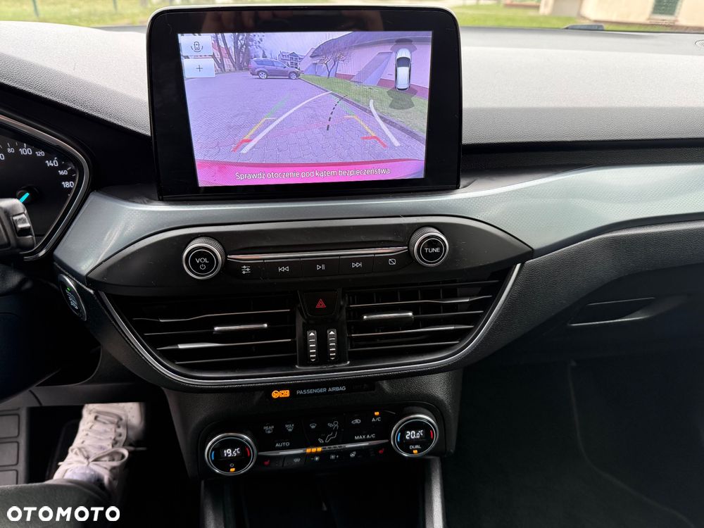 Ford Focus 2.0 EcoBlue Active - 17