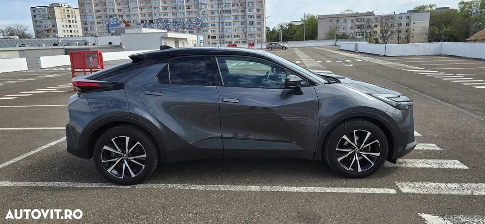 Toyota C-HR 1.8 Hybrid Team Deutschland - 34