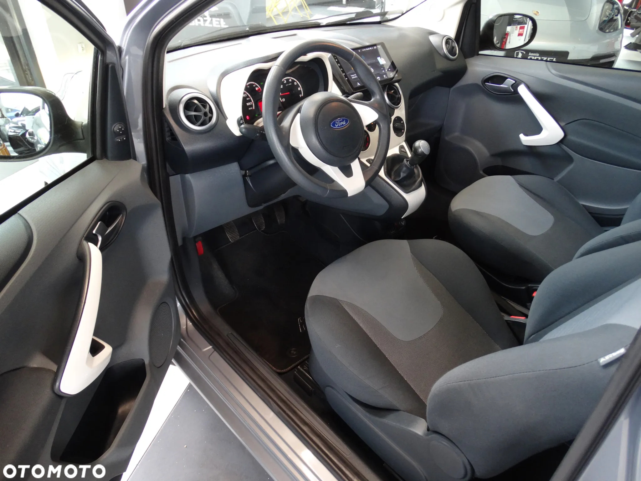 Ford KA 1.2 Digital - 22
