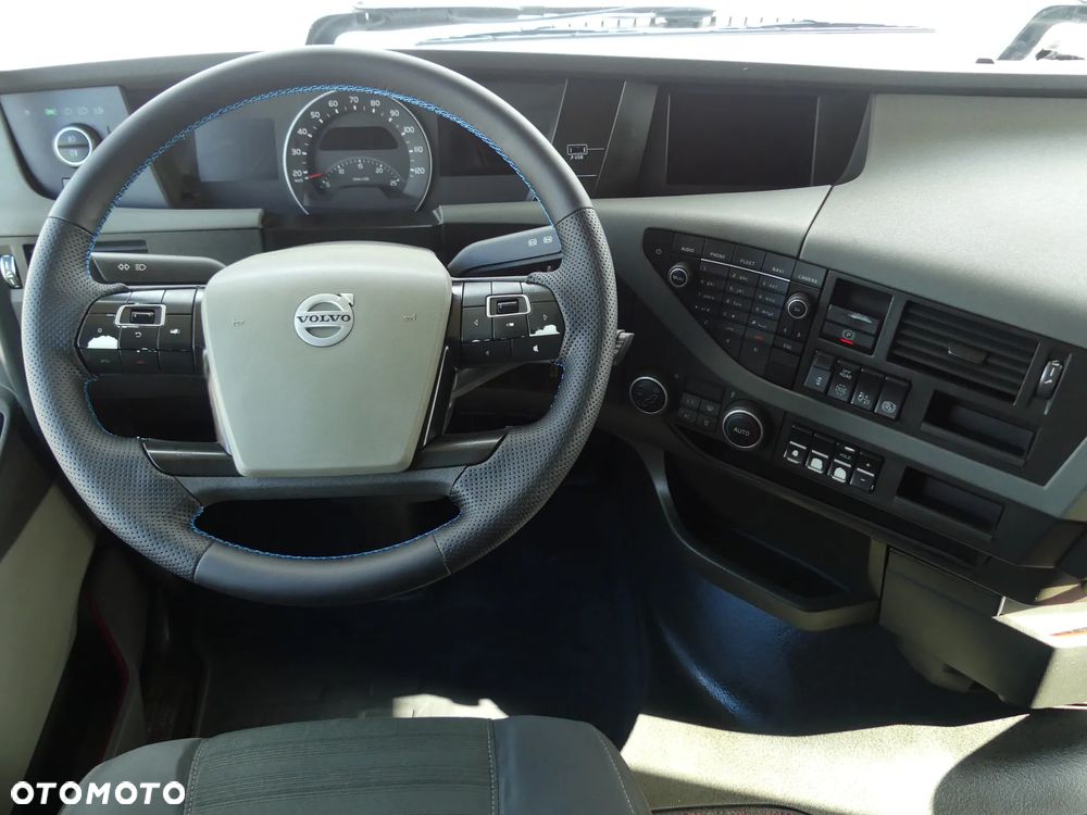 Volvo FH4 460 / EURO 6 / AUTOMAT / STANDARD / - 34