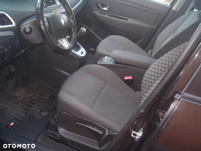 Renault Scenic - 24