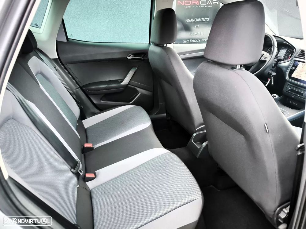 SEAT Arona - 27