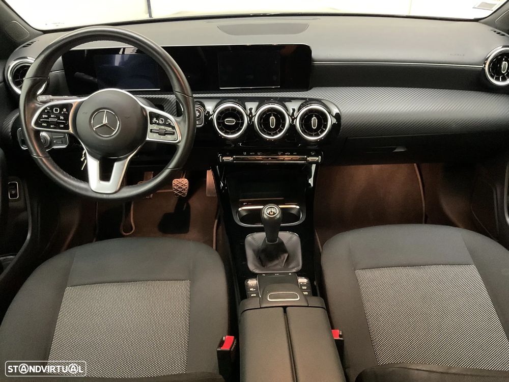 Mercedes-Benz CLA 180 d Shooting Brake Style Plus - 19